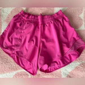 discontinued sonic pink low rise 4’ lululemon hottie hot shorts